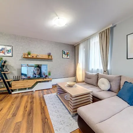 Luxury Flat In Grand By Flat Mаnager Апартамент