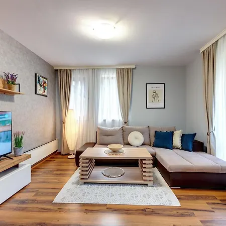 Апартамент Luxury Flat In Grand By Flat Mаnager Пампорово